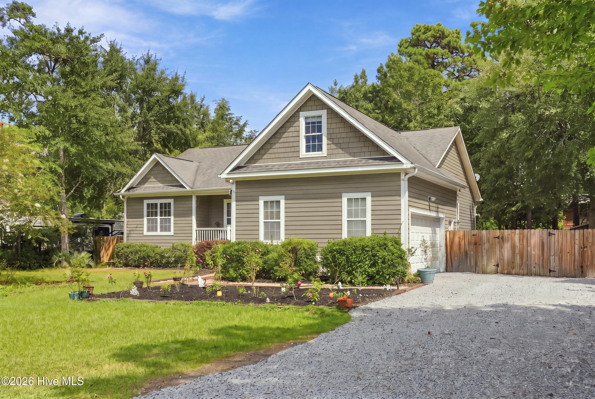 306 Kemper Road Hampstead, NC 28443 - Photo 5 of 68 Gallery Image 5