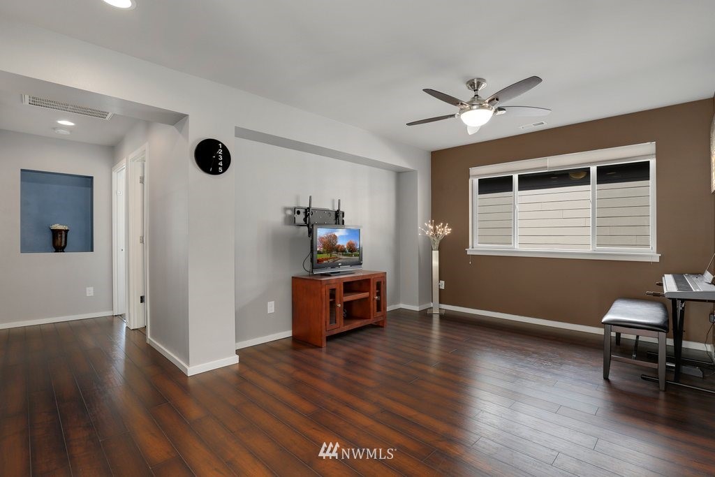16813 42nd Drive Southeast Bothell, WA 98012 - Photo 19 of 31