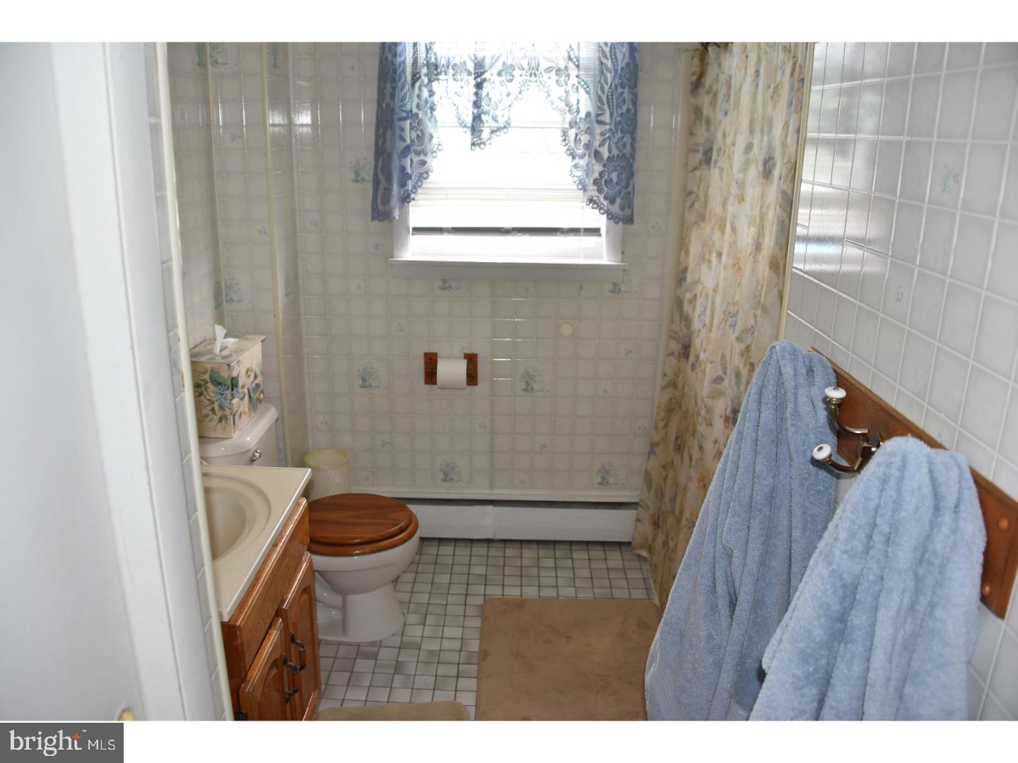 3427 Stoudts Ferry Bridge Road Reading, PA 19605 - Photo 17 of 25 Bathroom