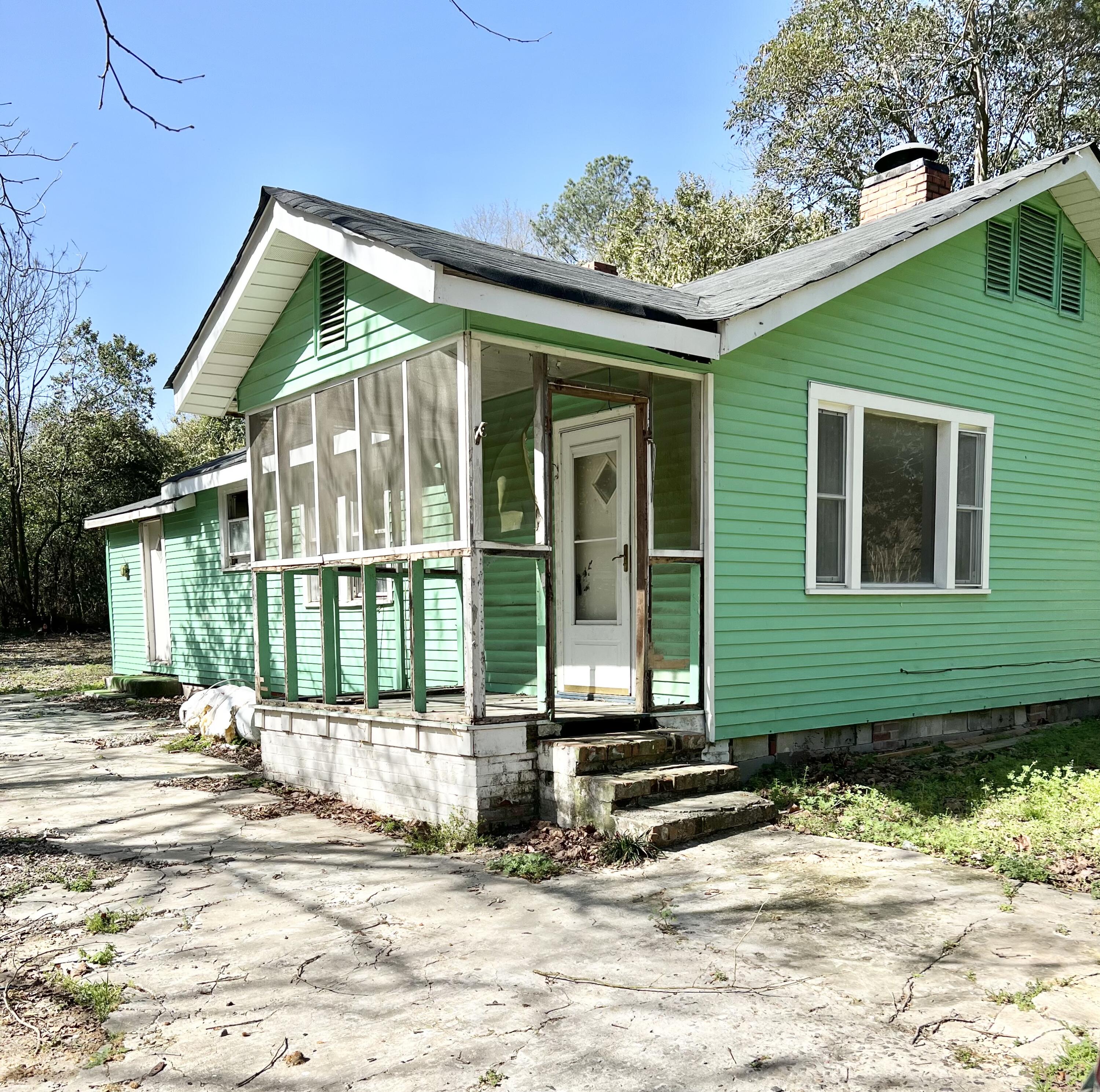 2013 Chavous Road Augusta, GA 30906 - Photo 5 of 23 IMG_3413