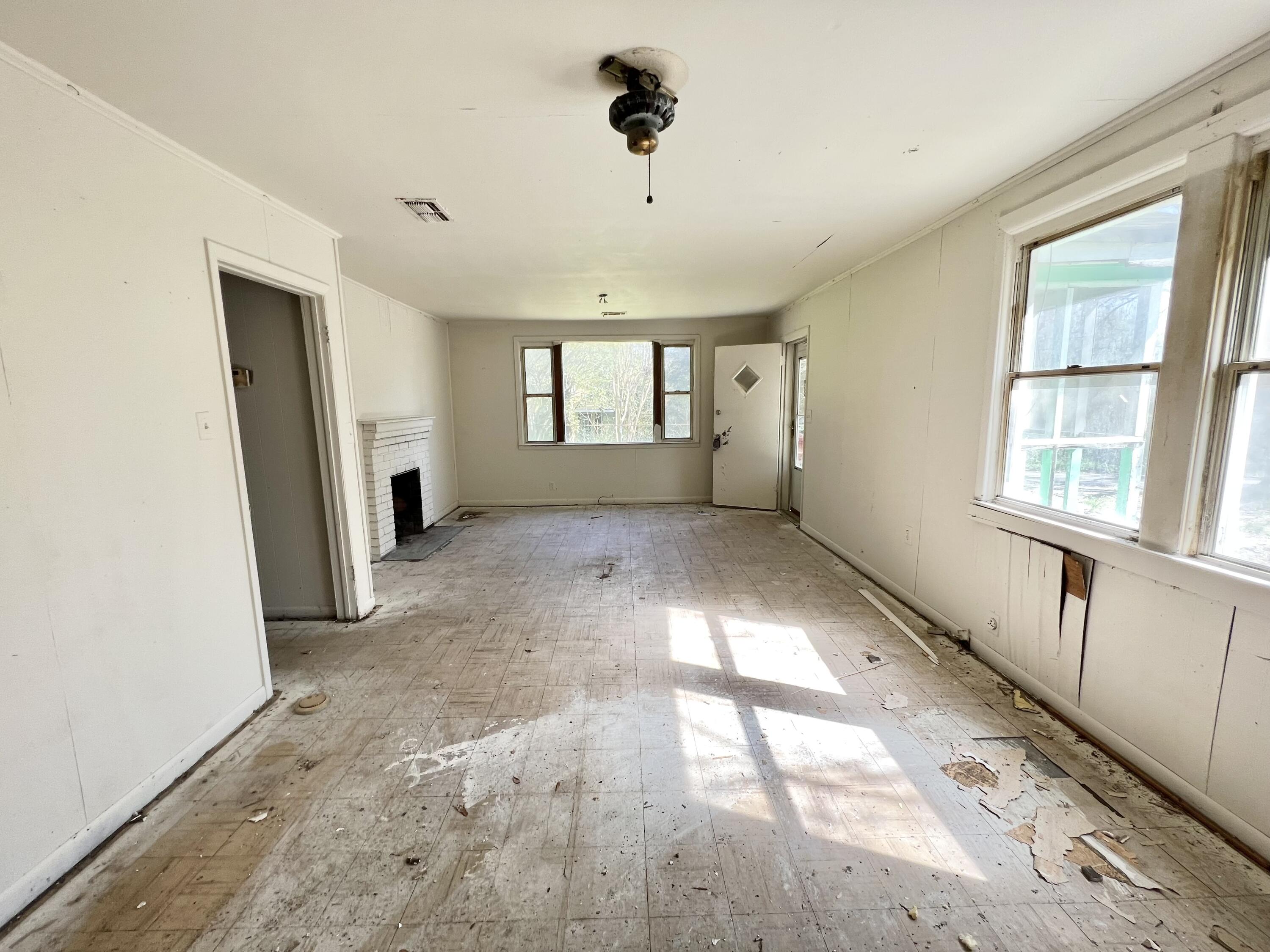 2013 Chavous Road Augusta, GA 30906 - Photo 7 of 23 IMG_3423