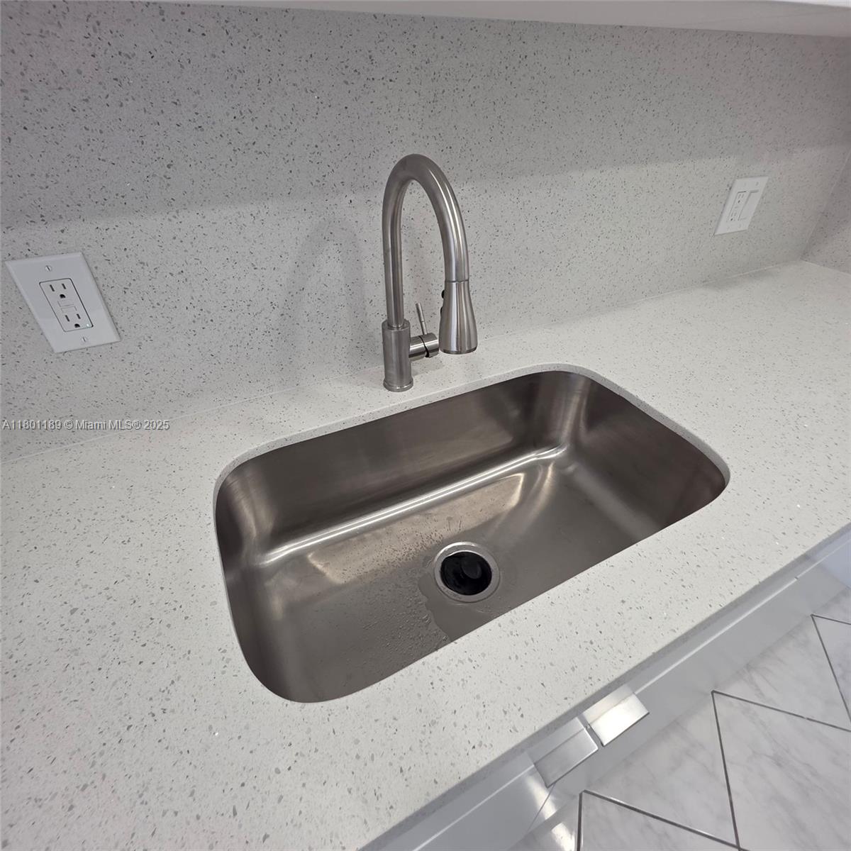 2350 Northeast 135th Street, Unit 1010 North Miami, FL 33181 - Photo 20 of 23