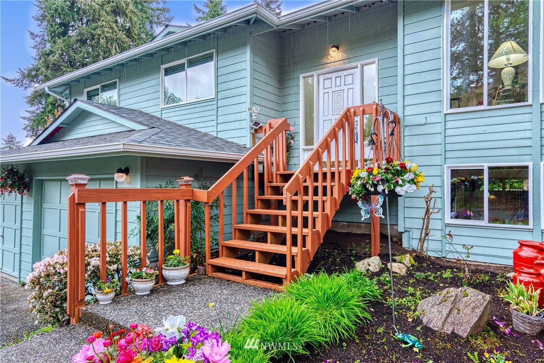 2330 167th Place Southeast Bothell, WA 98012 - Photo 3 of 40 Gallery Image 3