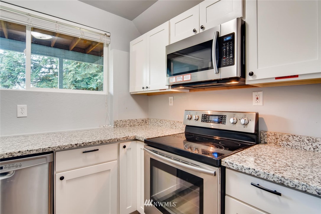 2330 167th Place Southeast Bothell, WA 98012 - Photo 25 of 40 Gallery Image 25