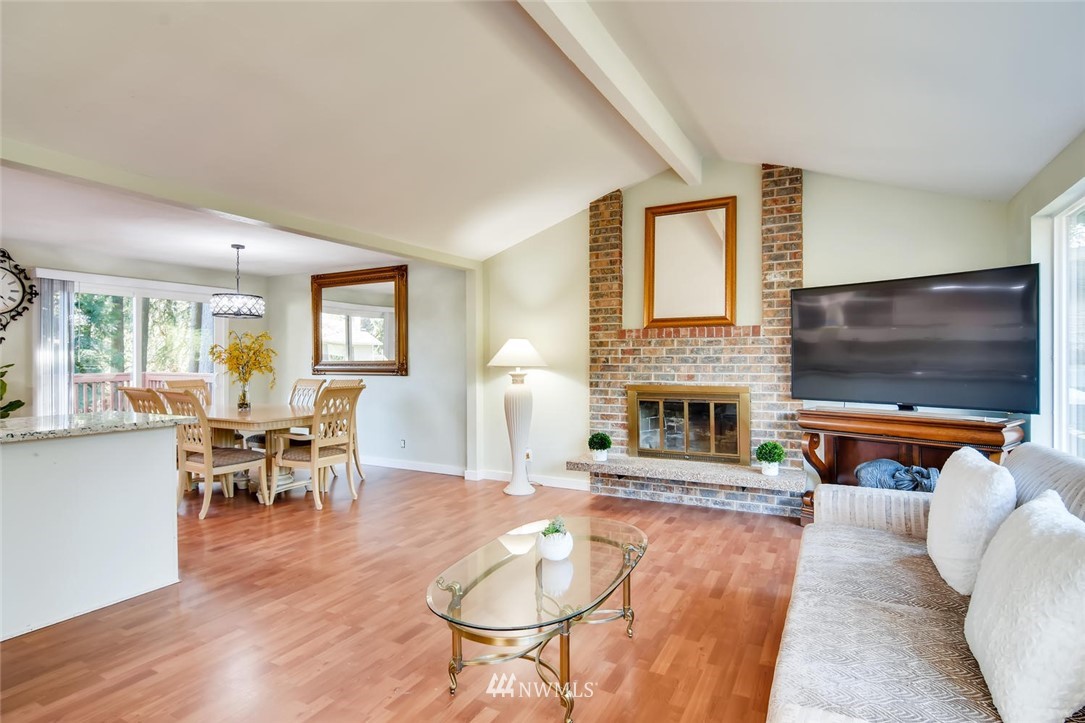 2330 167th Place Southeast Bothell, WA 98012 - Photo 4 of 40 Gallery Image 4