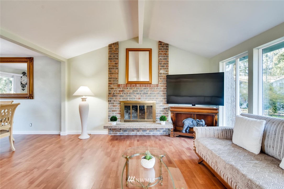 2330 167th Place Southeast Bothell, WA 98012 - Photo 6 of 40 Gallery Image 6