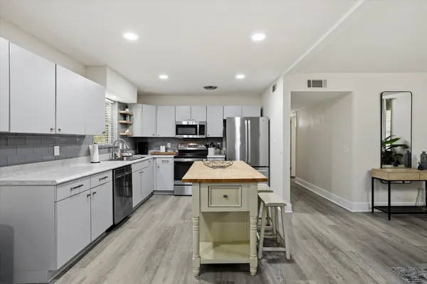 $319,000 | 2153 Longview Drive, Tallahassee, FL 32303