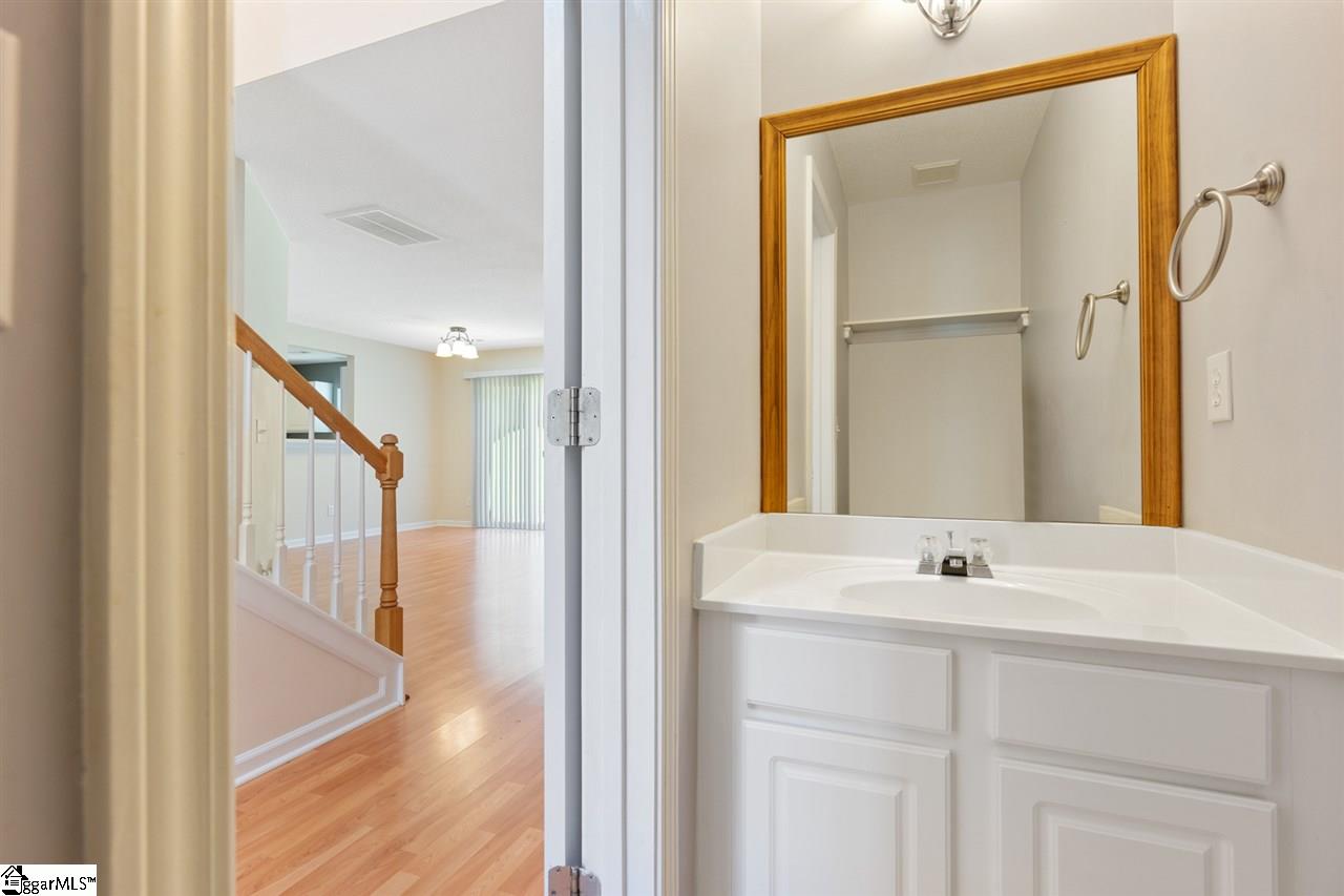 214 Rivereen Way Simpsonville, SC 29680 - Photo 17 of 29 Gallery Image 17