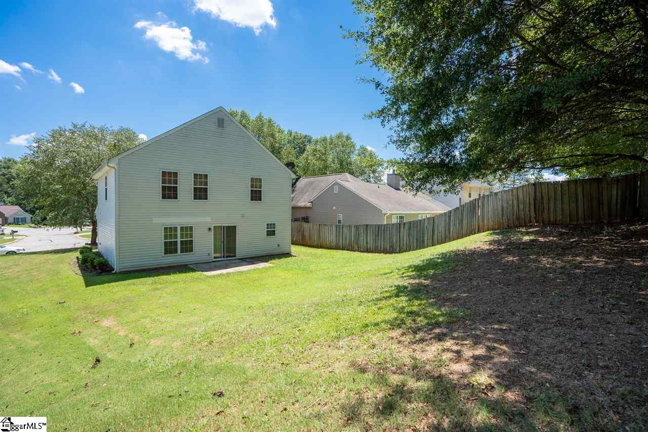 214 Rivereen Way Simpsonville, SC 29680 - Photo 28 of 29 Gallery Image 28