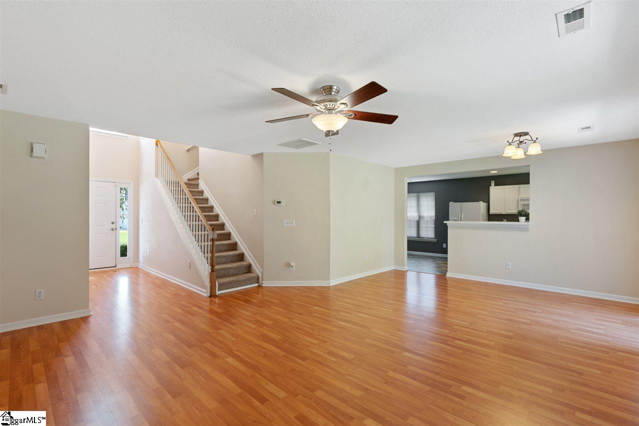 214 Rivereen Way Simpsonville, SC 29680 - Photo 8 of 29 Gallery Image 8