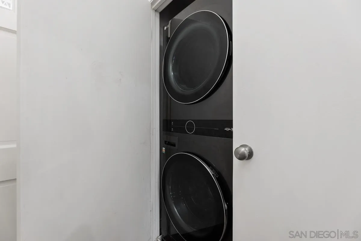 1784 Pala Lake Drive Fallbrook, CA 92028 - Photo 19 of 31 a close up view of a washer and dryer