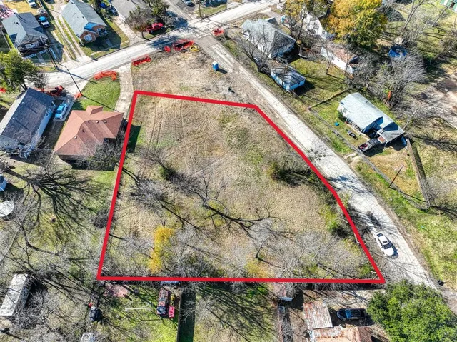 a view of outdoor space with city view