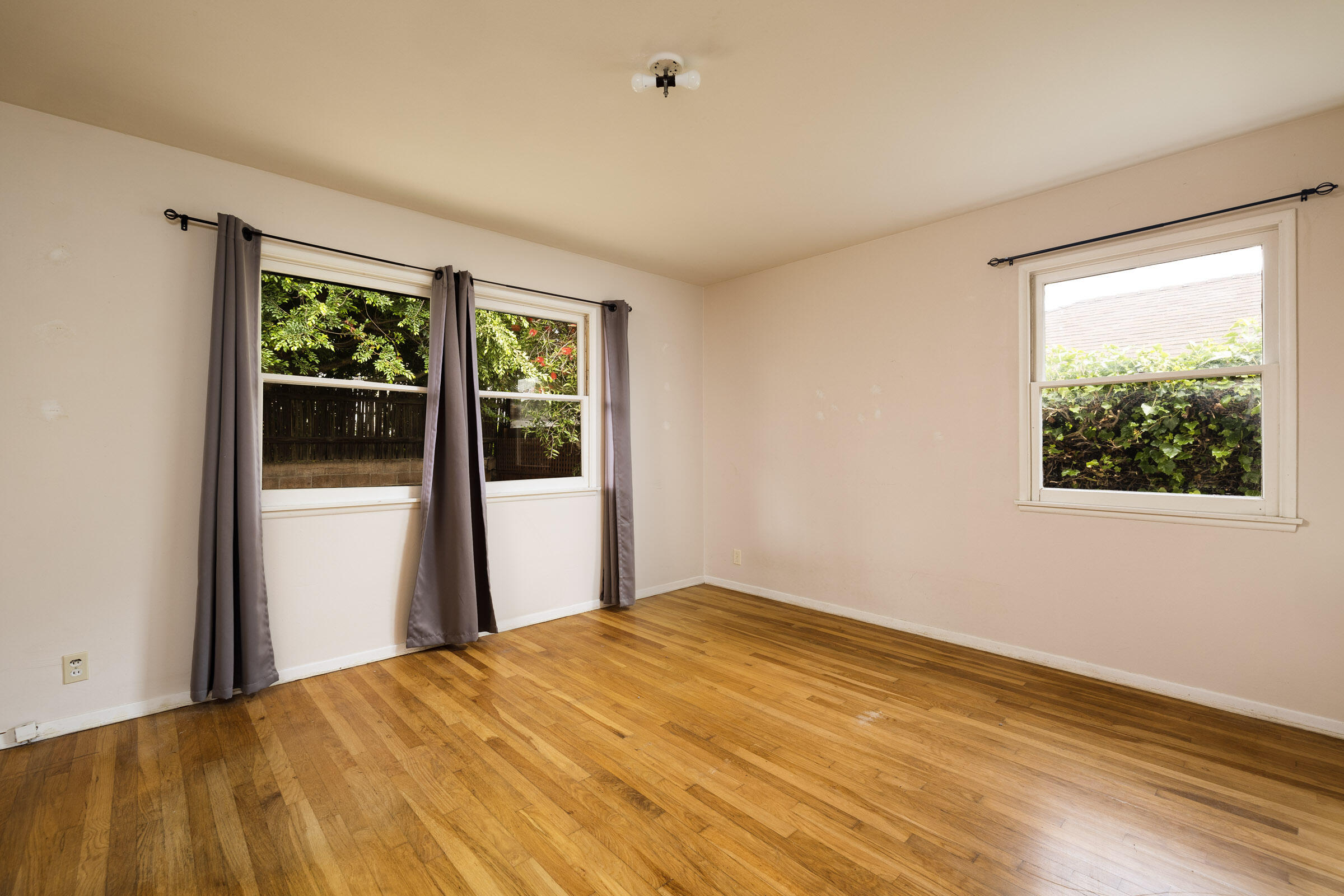 238 San Rafael Avenue Santa Barbara, CA 93109 - Photo 9 of 13 a bedroom with a bed and a window