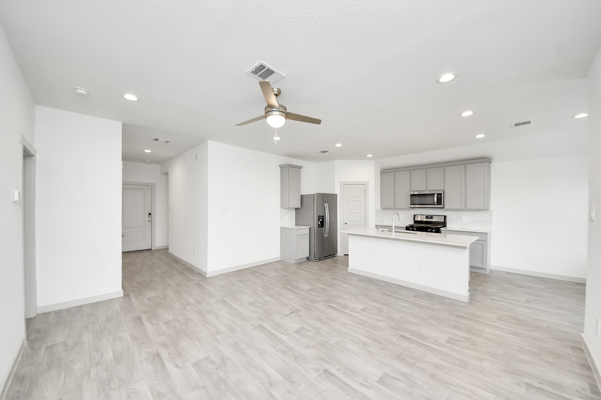 7923 Cattleman Vly Drive Rosharon, TX 77583 - Photo 6 of 34