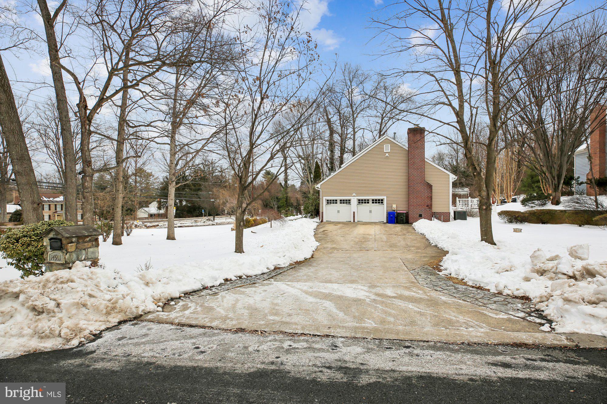 14911 Carrolton Road Rockville, MD 20853 - Photo 9 of 78 Driveway