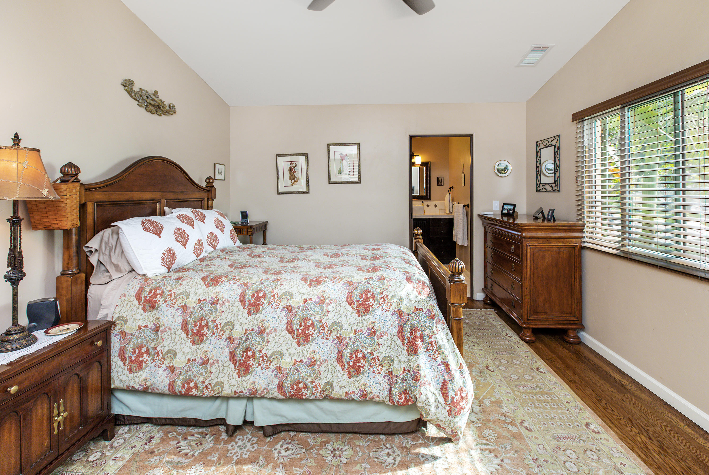 724 Grove Lane Santa Barbara, CA 93105 - Photo 11 of 15 Master Bedroom