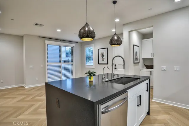 $985,000 | 1419 North Indian Hill Boulevard, Claremont, CA 91711