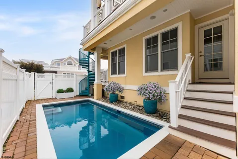 $4,799,000 | 25 South 36th Avenue, Longport, NJ 08403