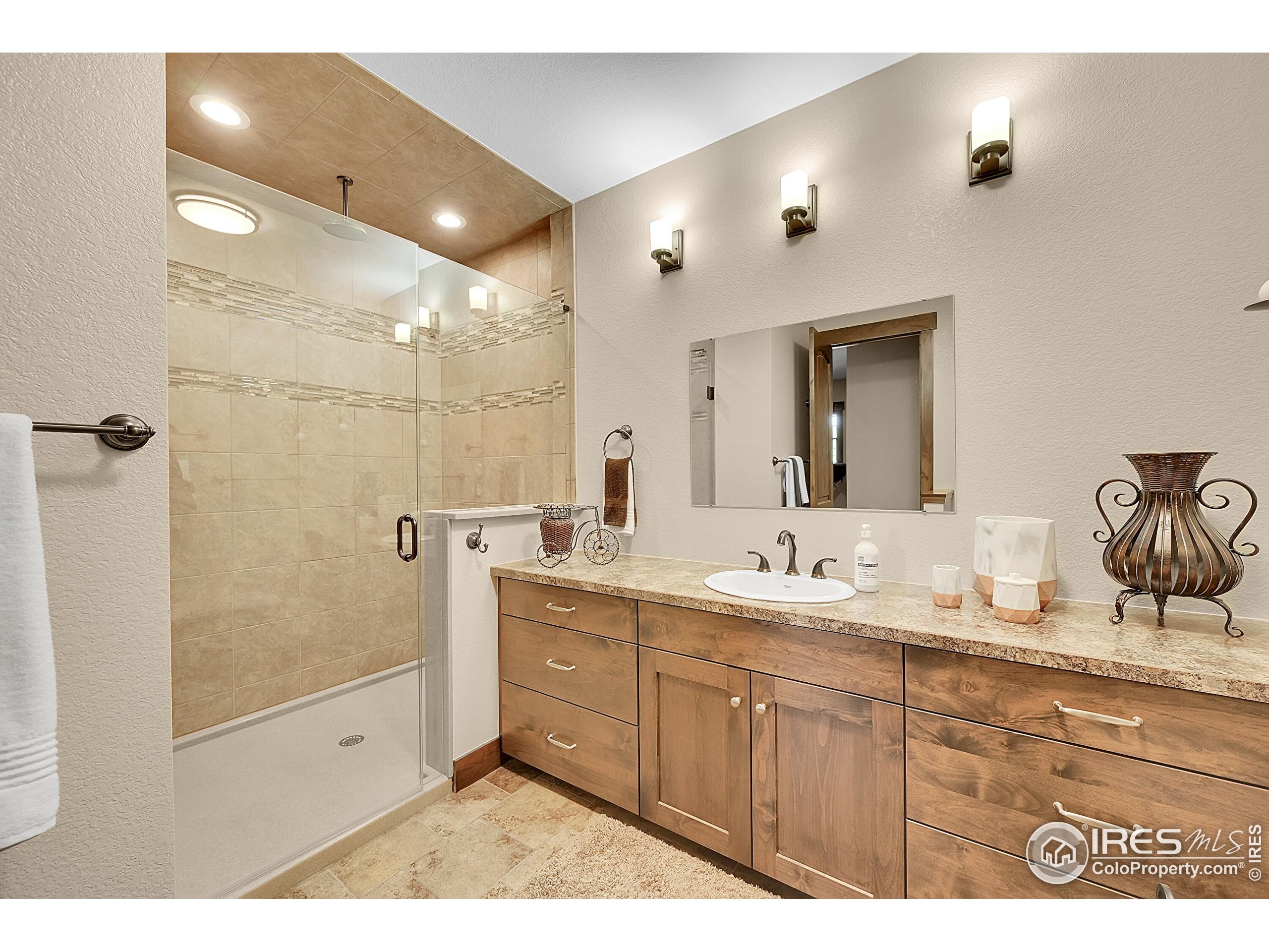 608 Riverside Court Greeley, CO 80634 - Photo 10 of 39