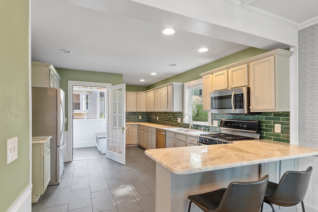 21 Rutherford Avenue Haverhill, MA 01830 - Photo 15 of 42 Gallery Image 15