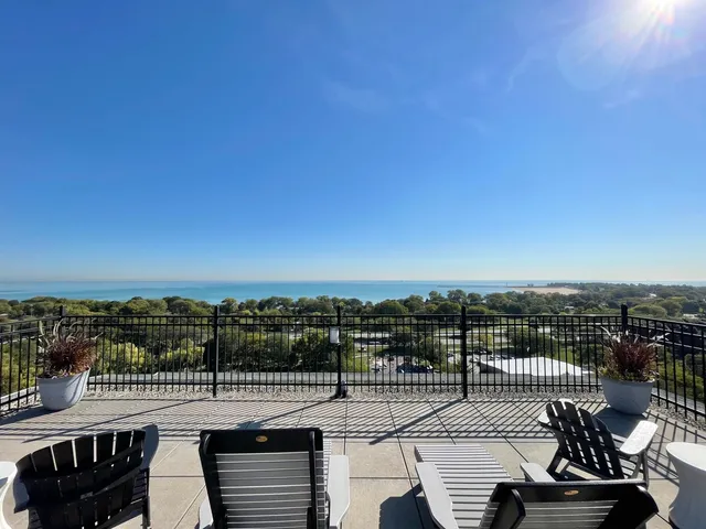 $1,500 | 4950 North Marine Drive, Unit 209, Chicago, IL 60640