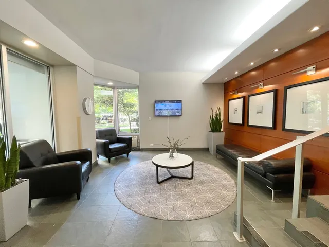 $1,500 | 4950 North Marine Drive, Unit 209, Chicago, IL 60640
