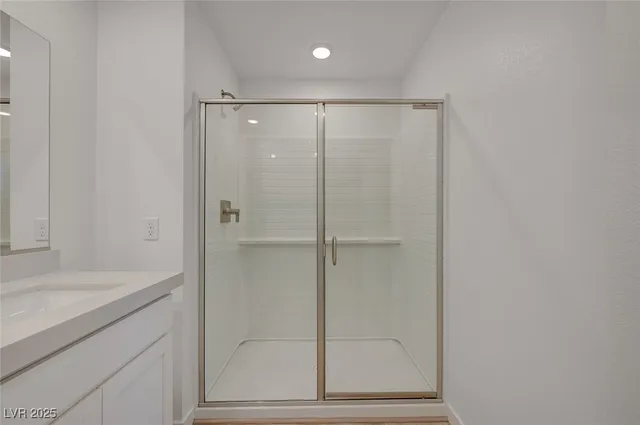 $2,905 | 8484 West Agate Avenue, Las Vegas, NV 89113