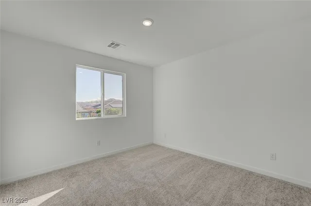 $2,905 | 8484 West Agate Avenue, Las Vegas, NV 89113