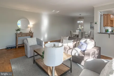 $179,900 | 349 Homeland Southway, Unit 2B, Baltimore, MD 21212