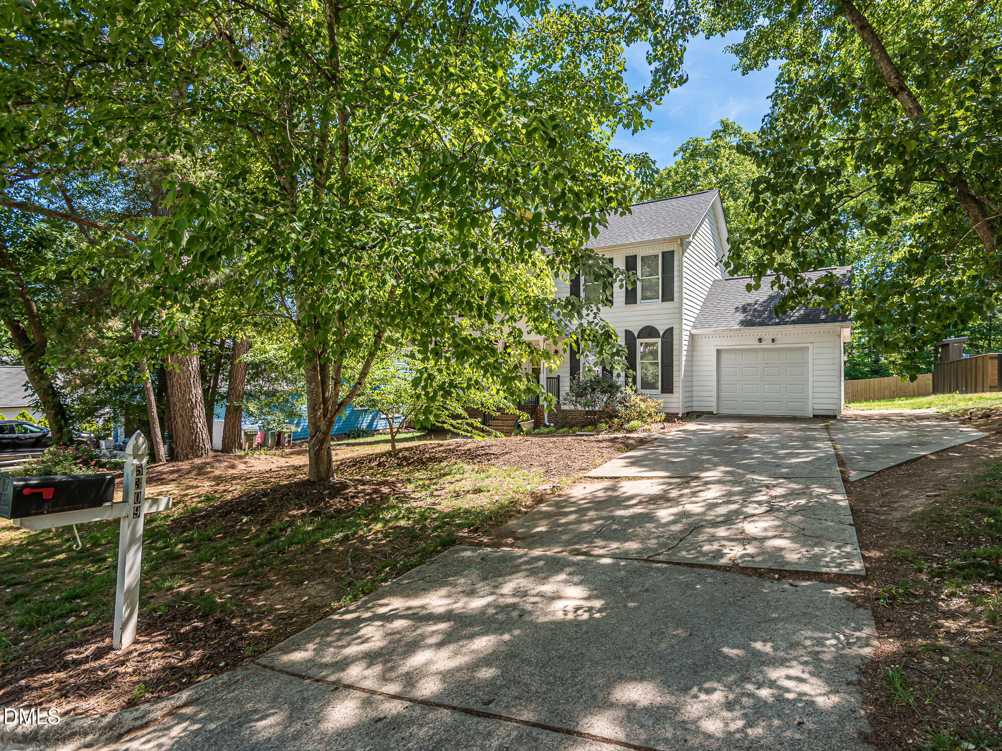 5309 Reams Run Road Durham, NC 27713 - Photo 3 of 31 In_Trust_Realty_Lee_5309_Reams_Run-1701-