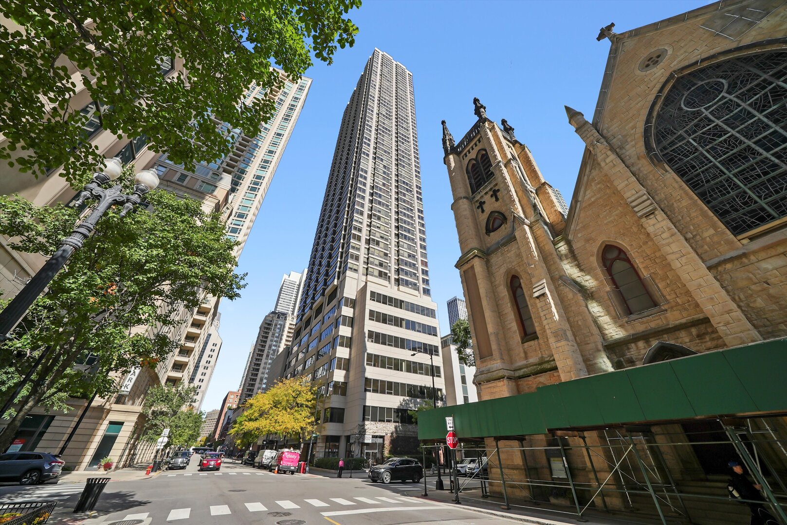 30 East Huron Street, Unit 1106 Chicago, IL 60611 - Photo 33 of 36