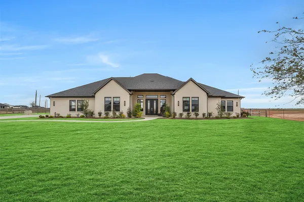 $950,000 | 1005 Falcon Cove, Waller, TX 77484