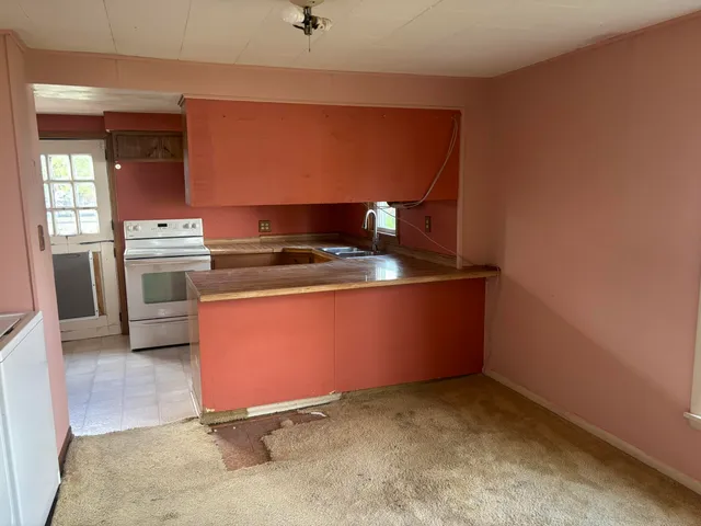 $130,000 | 137 Plain Street, Sharon, WI 53585