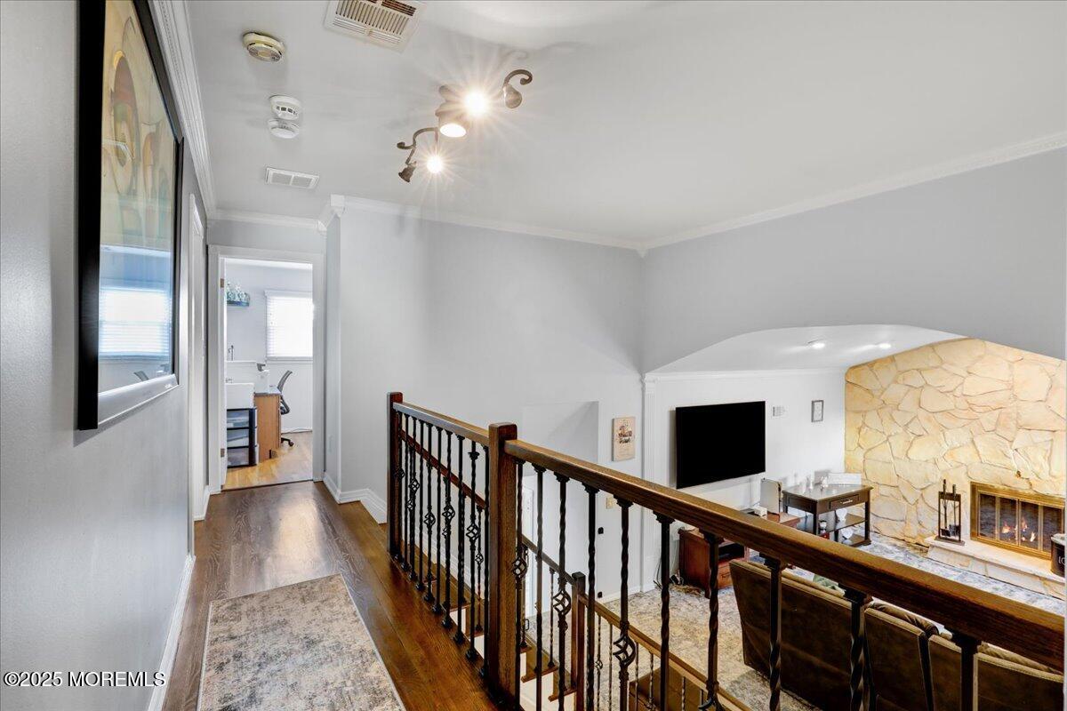 14 Birch Hill Road Freehold, NJ 07728 - Photo 39 of 65 33-Upper Hallway