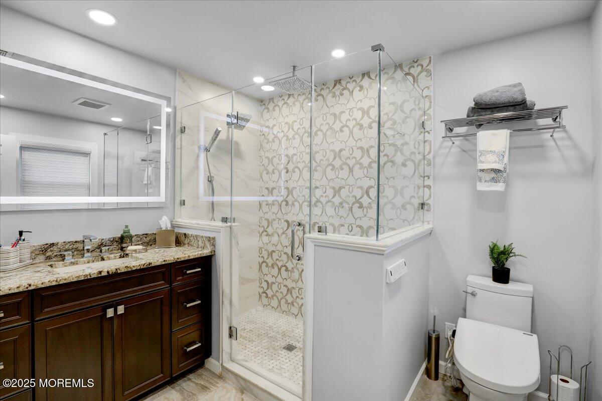 14 Birch Hill Road Freehold, NJ 07728 - Photo 42 of 65 36-Primary Bathroom