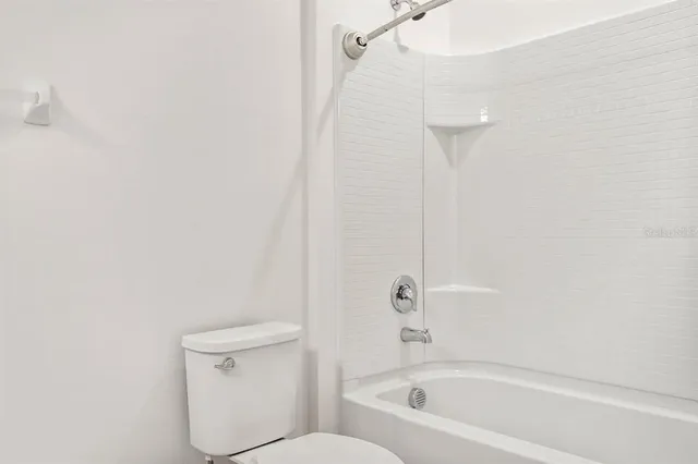 $2,450 | 5806 Spotted Harrier Way, Lithia, FL 33547