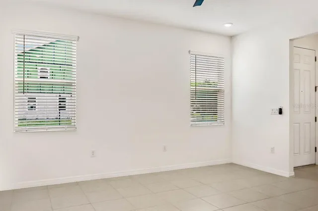 $2,450 | 5806 Spotted Harrier Way, Lithia, FL 33547