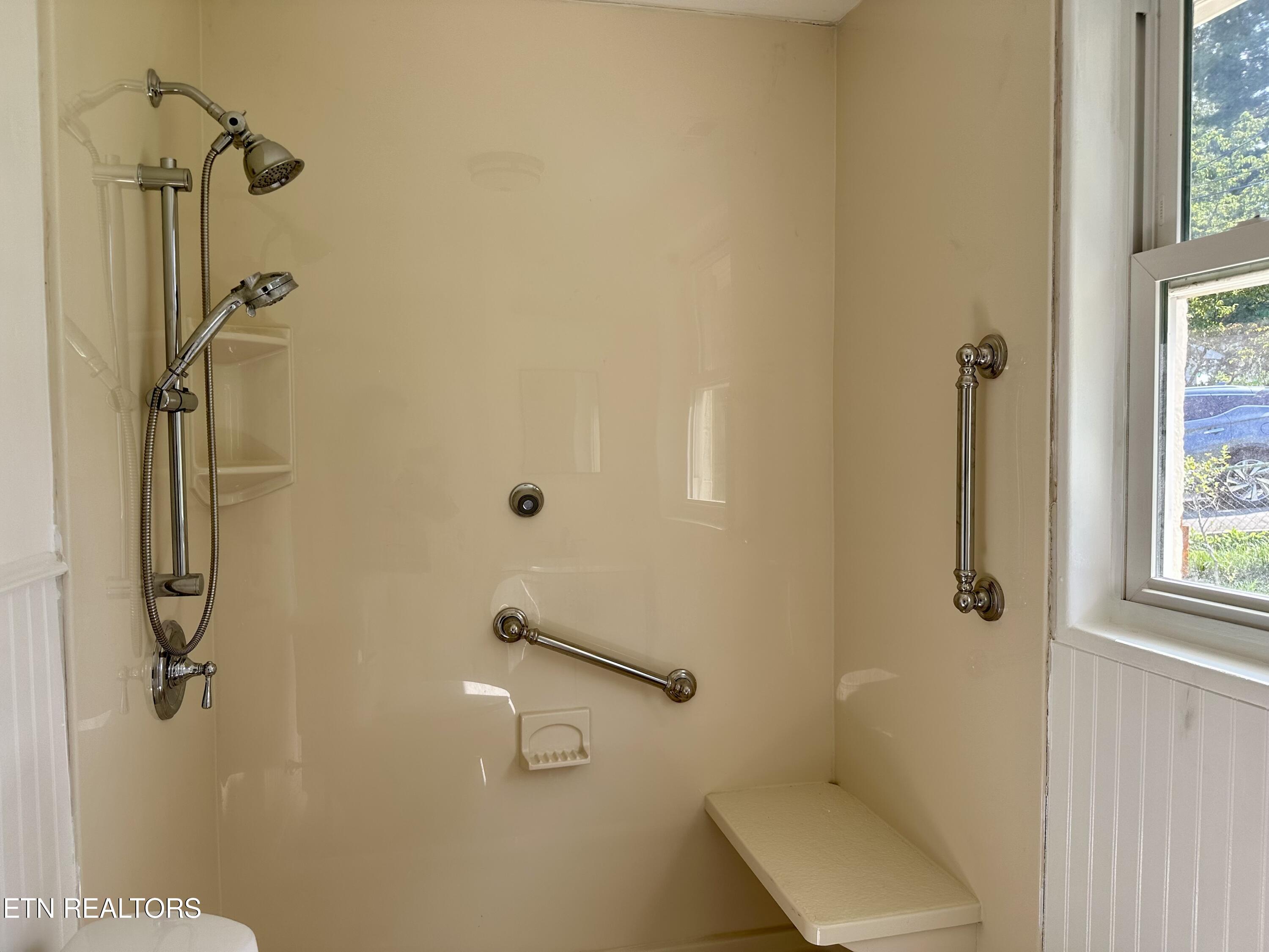 109 Nasson Lane Oak Ridge, TN 37830 - Photo 13 of 18 IMG_7226