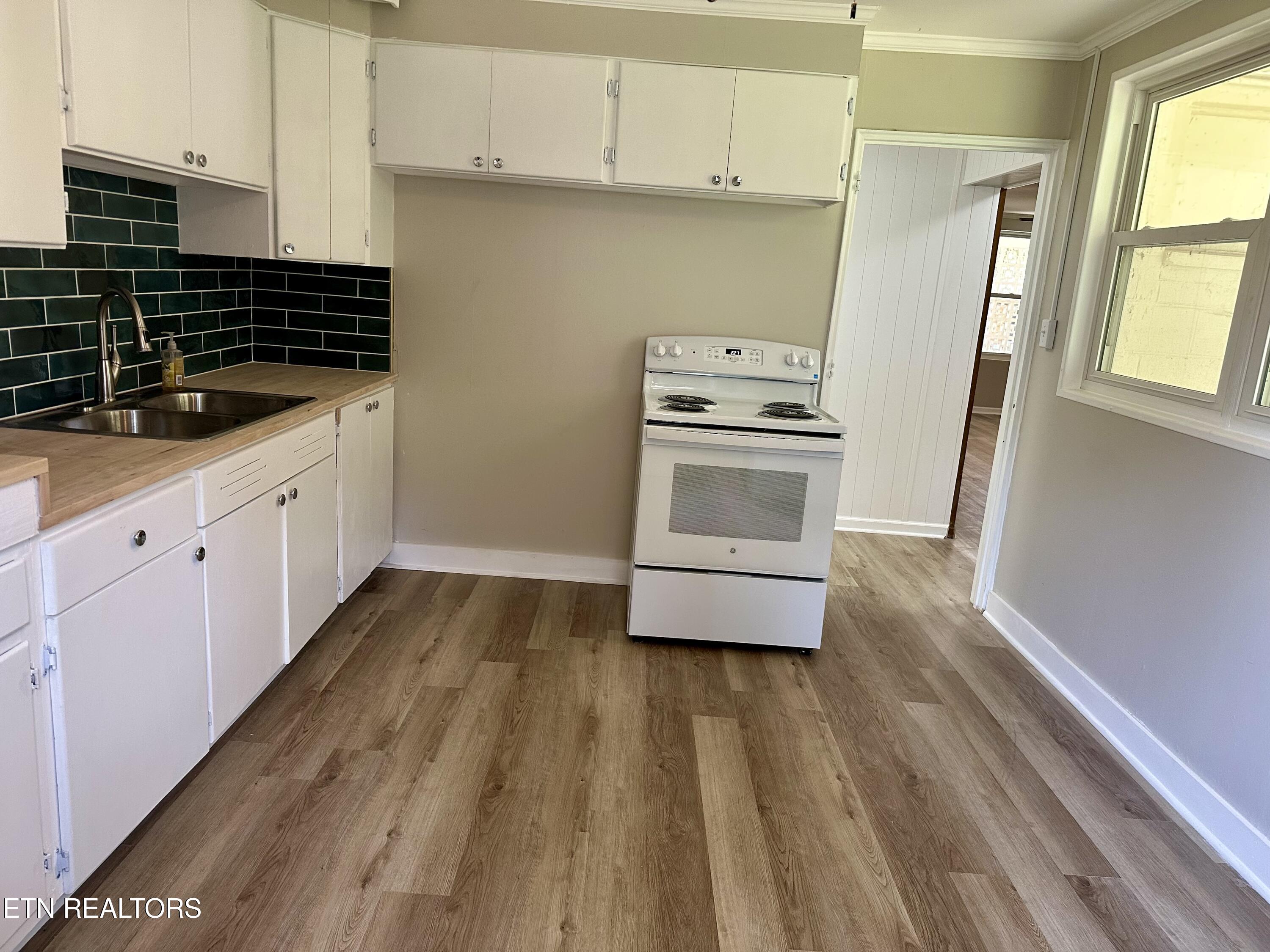 109 Nasson Lane Oak Ridge, TN 37830 - Photo 9 of 18 IMG_7212