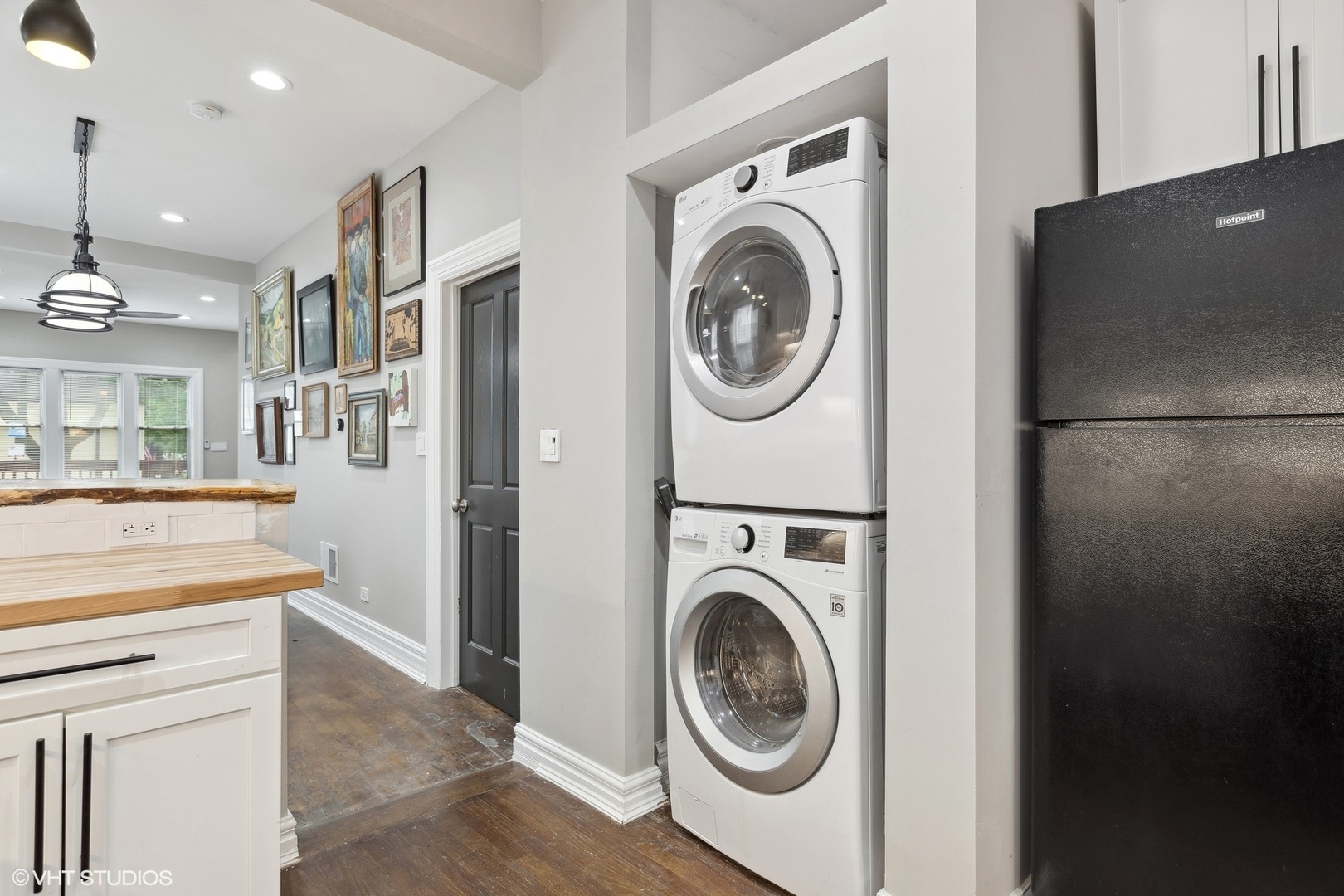 456 West 44th Street, Unit 1 Chicago, IL 60609 - Photo 12 of 19 a view of a hallway with washer and dryer
