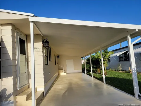 $1,750 | 7777 Southeast Continental Drive, Hobe Sound, FL 33455