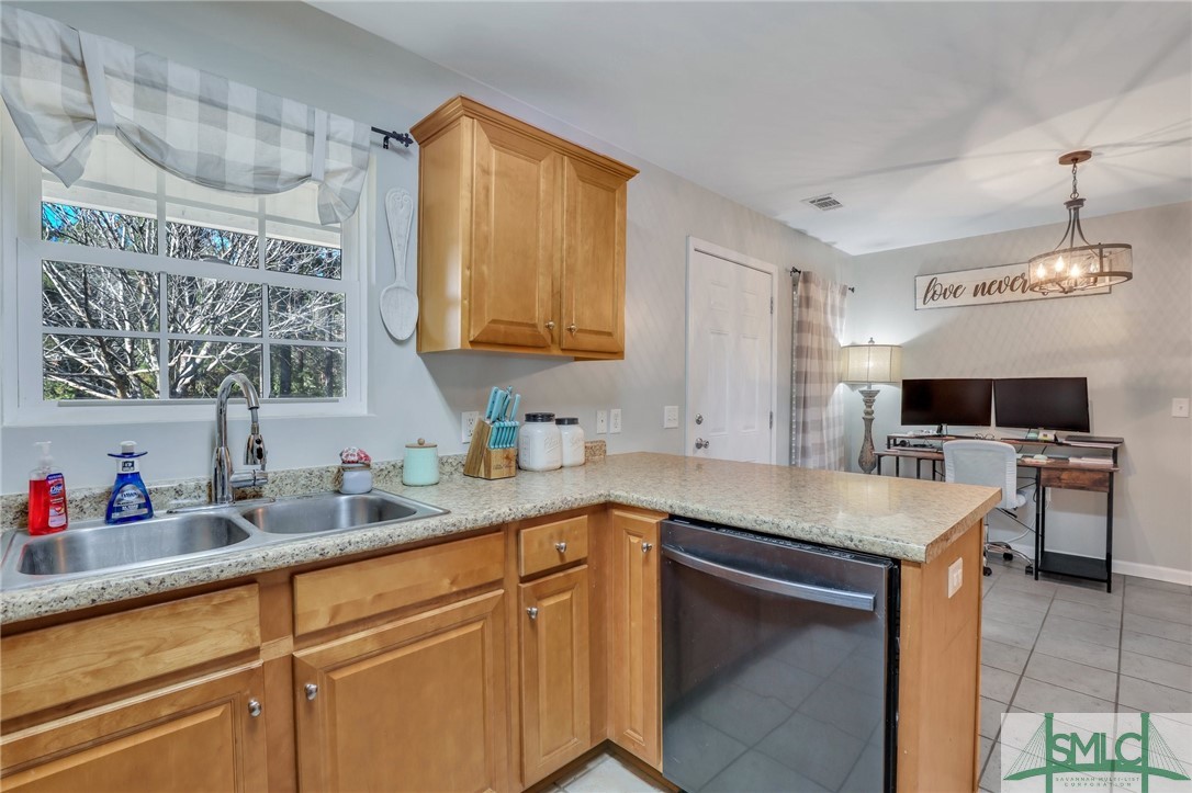 7089 Highway 280 Pembroke, GA 31321 - Photo 9 of 33