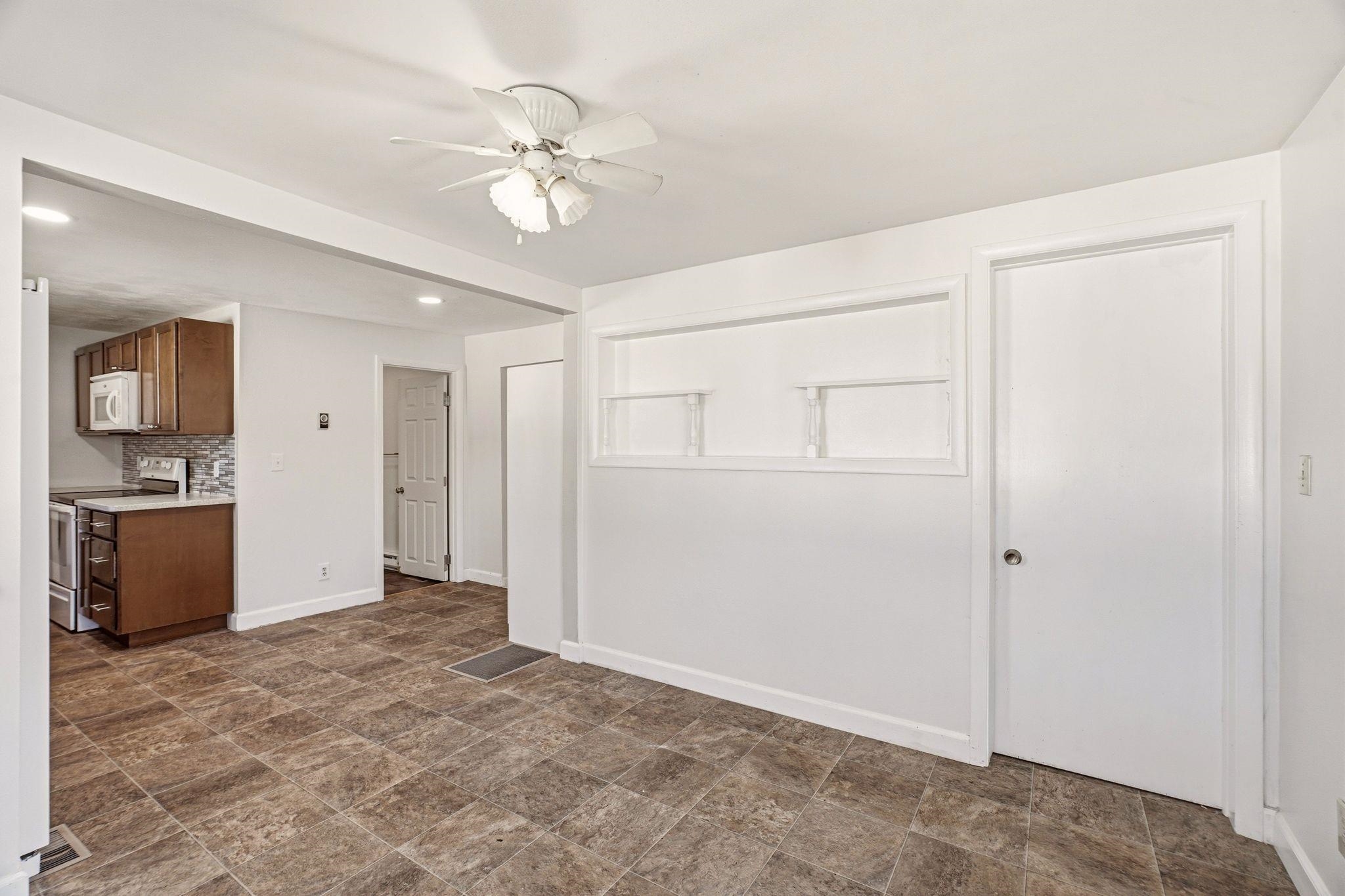 4217 North Madison Street Spokane, WA 99205 - Photo 9 of 30