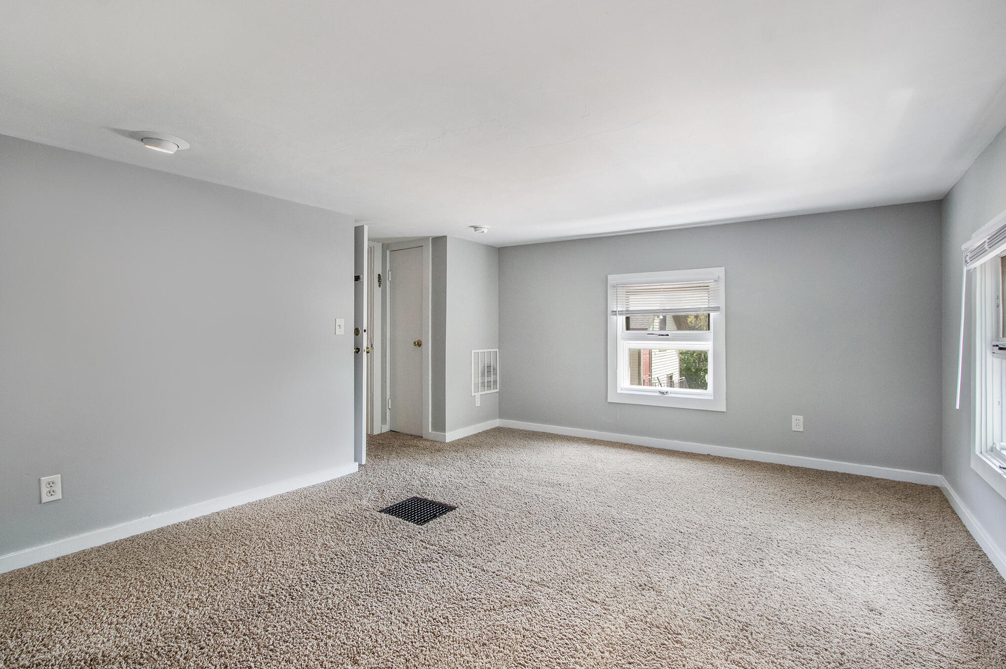 127 Elm Street Kalamazoo, MI 49007 - Photo 32 of 38 005_127elmst_21