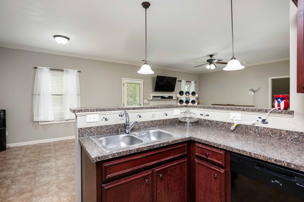 1417 Cloverdale Road Columbus, GA 31904 - Photo 12 of 38 Gallery Image 12
