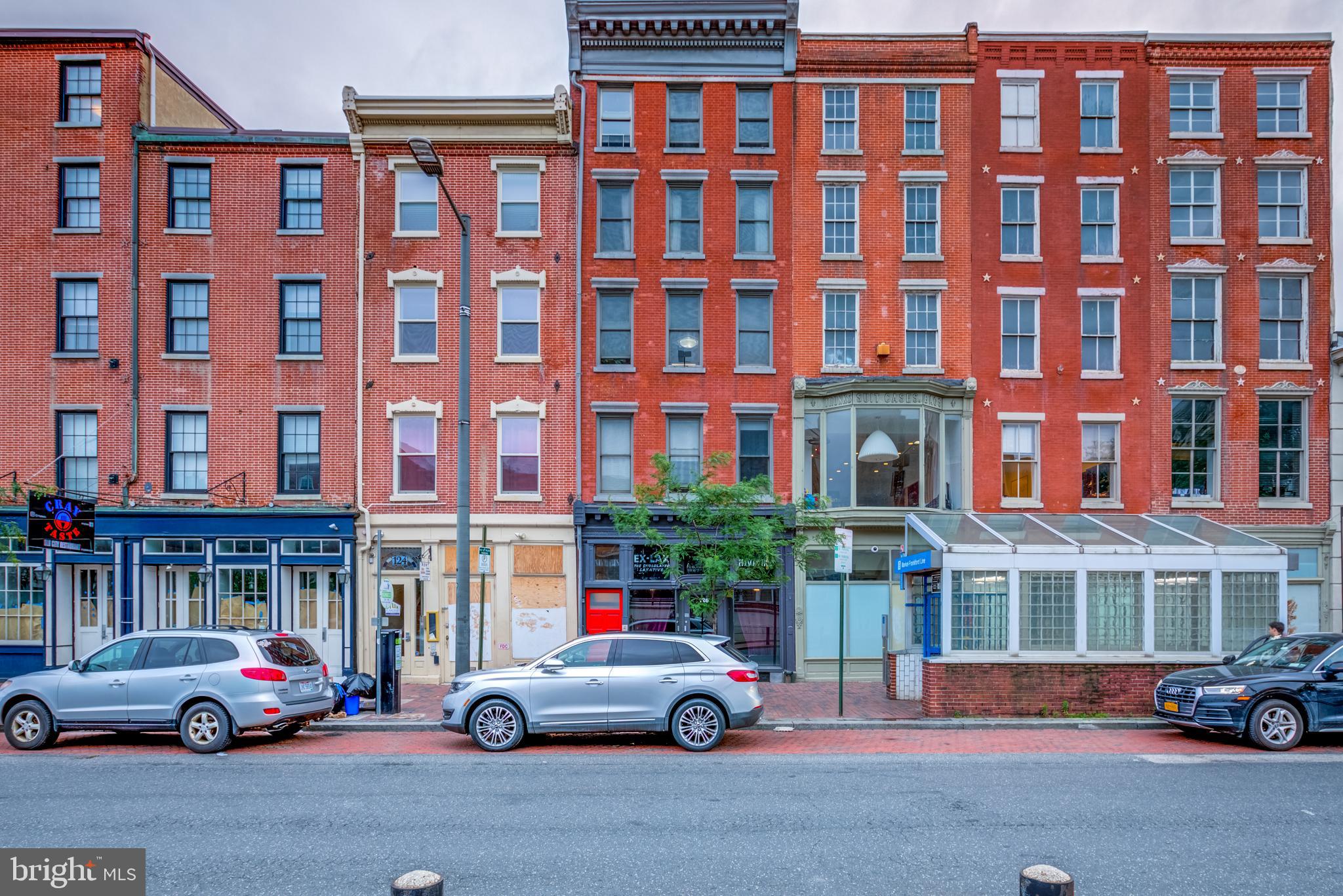 126 Market Street, Unit 3 Philadelphia, PA 19106 - Photo 11 of 12