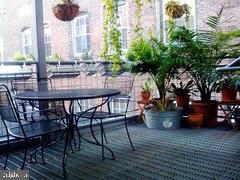 126 Market Street, Unit 3 Philadelphia, PA 19106 - Photo 9 of 12