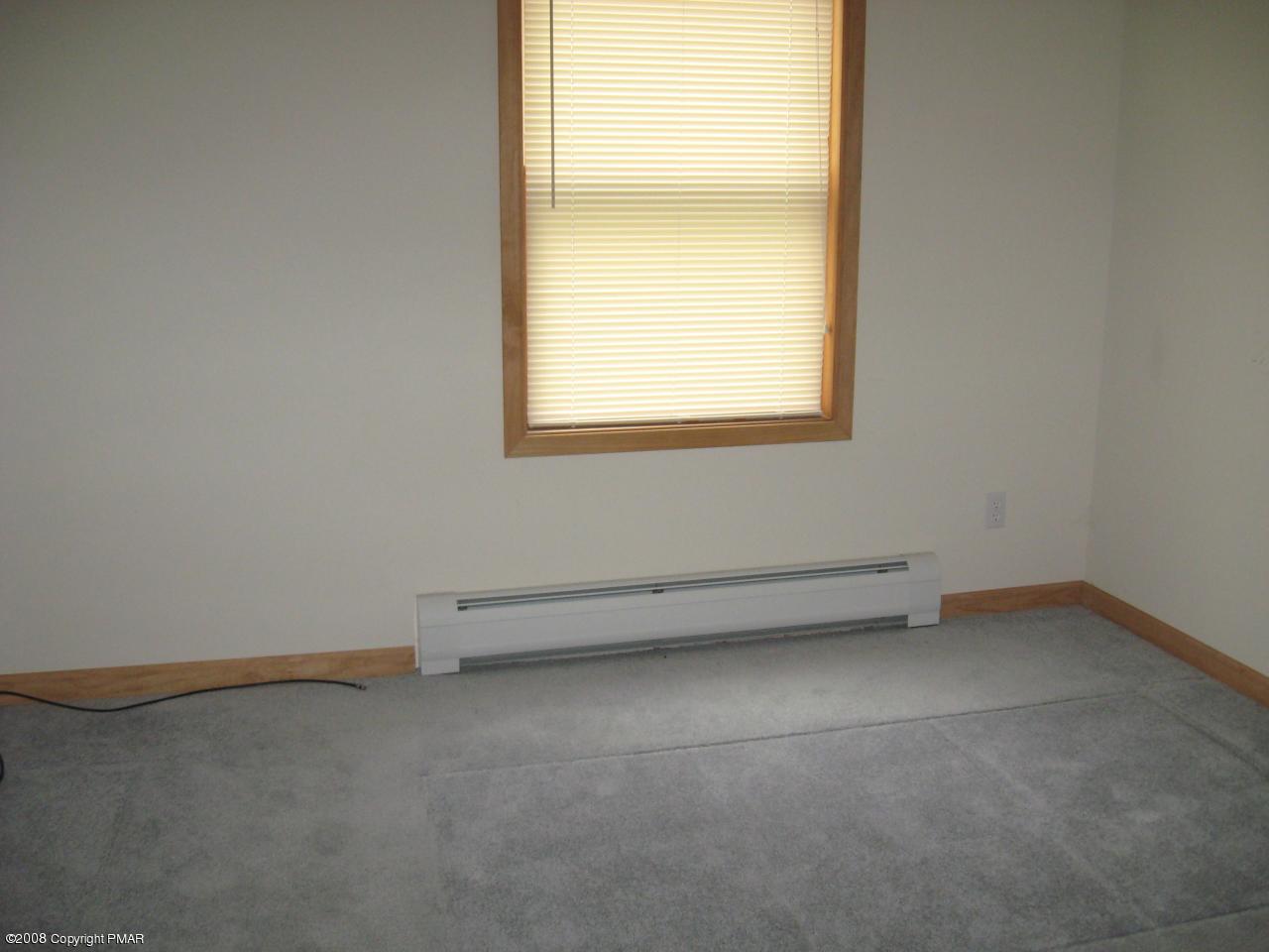 86 Cramer Road Bushkill, PA 18324 - Photo 8 of 12 Bedroom
