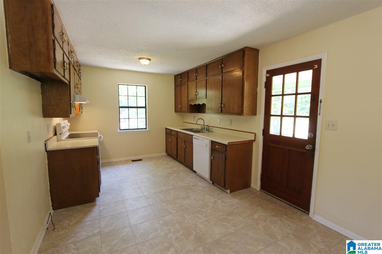 3450 Rocky Ridge Road Oxford, AL 36203 - Photo 4 of 46