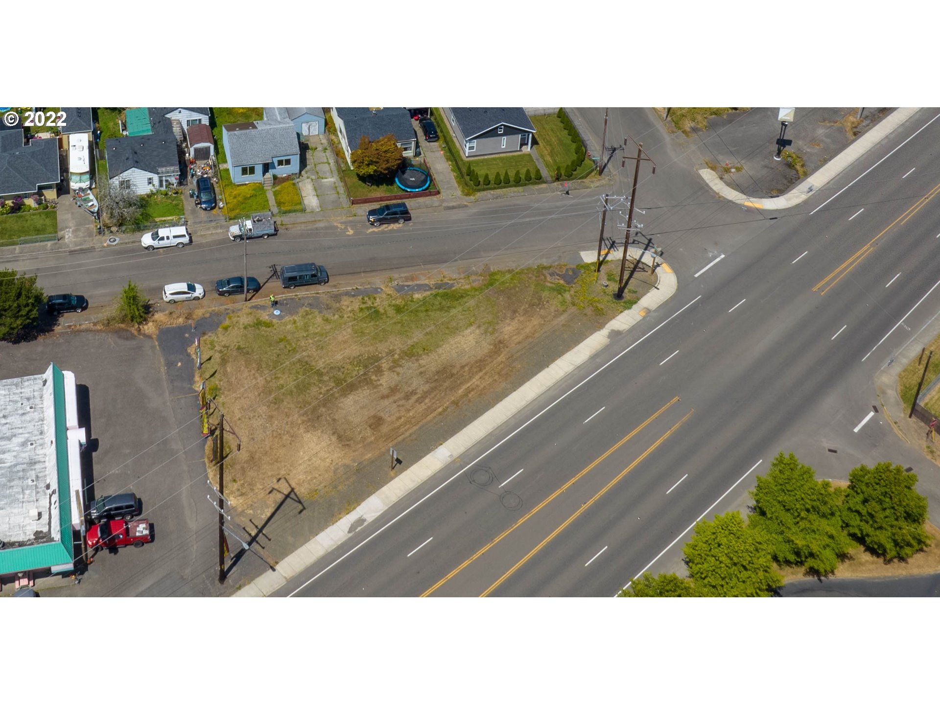 1241 Highway Avenue Reedsport, OR 97467 - Photo 4 of 11 Gallery Image 4